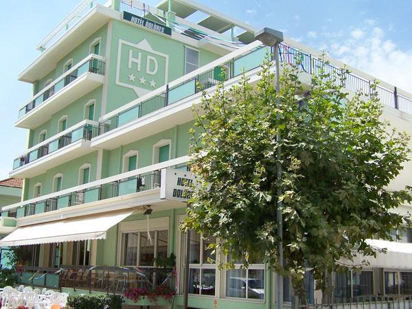 Hotel Dolores Римини Екстериор снимка