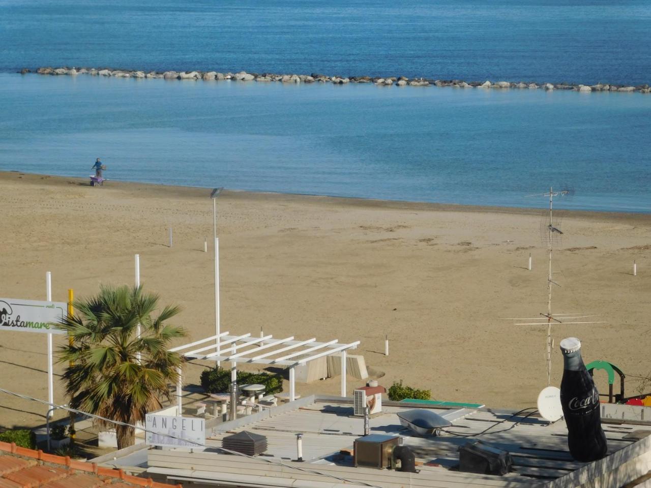 Hotel Dolores Римини Екстериор снимка