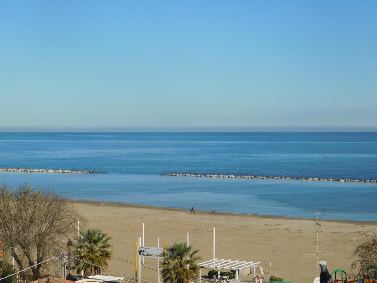 Hotel Dolores Римини Екстериор снимка