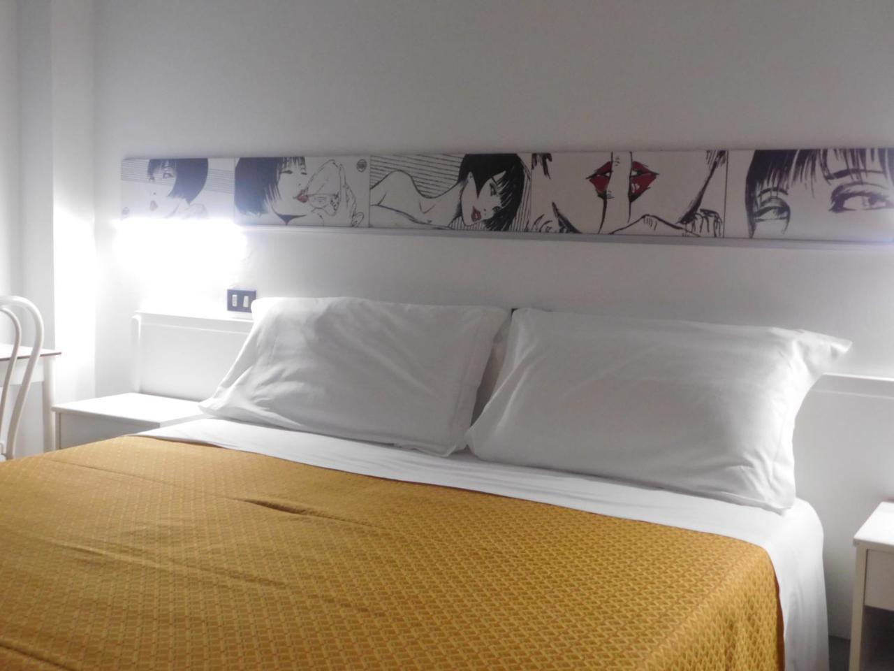 Hotel Dolores Римини Екстериор снимка